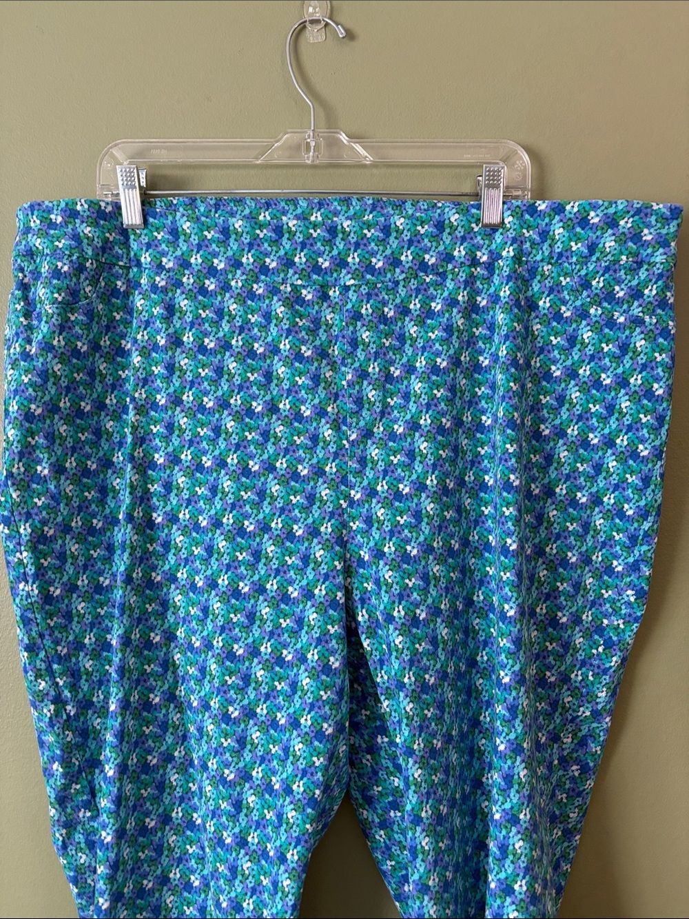 Soft Surroundings Blue Floral Straight Ankle Stretch Pull On Pants Sz 3X Plus - Picture 3 of 8